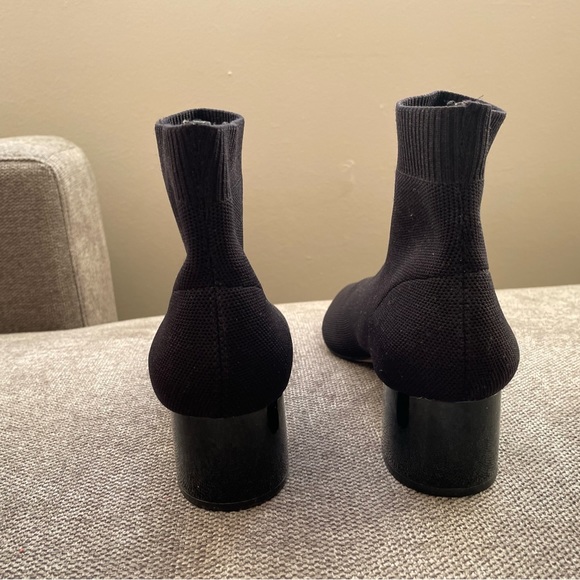 High heel knit black mini boots-Stradivarius NEW (never worn) - Picture 4 of 5